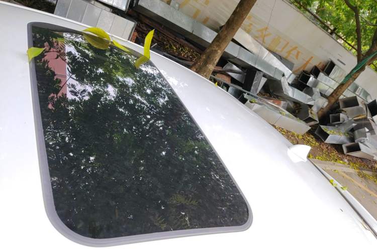 Used Hongqi H5 2022 Classic Model Facelift 1.5T DCT Qiyun Edition Roof