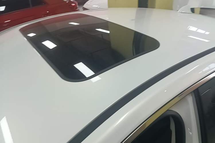 Used Hongqi H5 2022 Classic Model Facelift 1.5T DCT Qiyun Edition Roof