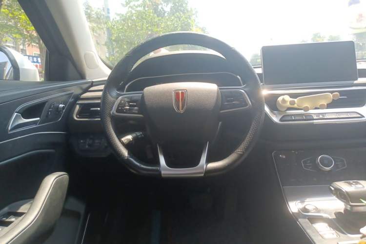 Used Hongqi H5 2022 Classic Model 1.5T DCT Flagship Edition Steering Wheel