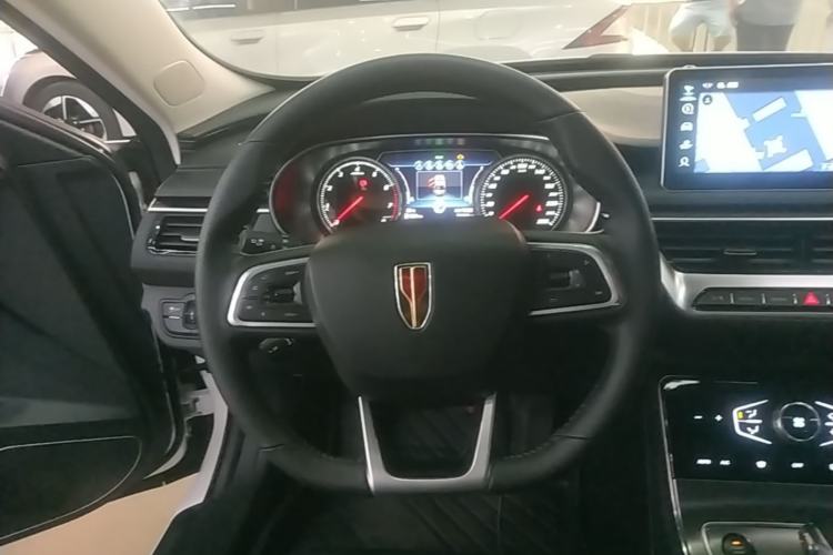 Used Hongqi H5 2022 Classic Model Facelift 1.8T Automatic Smart Connect Flagship Edition Steering Wheel