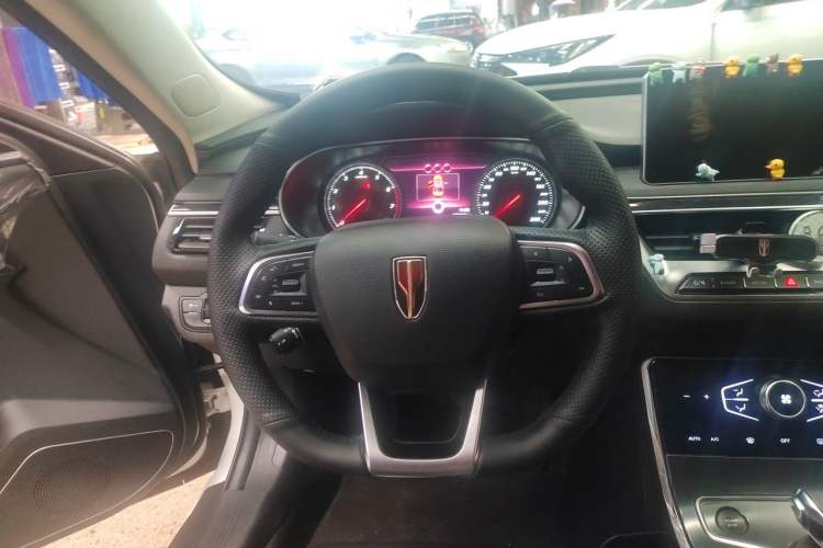 Used Hongqi H5 2022 Classic Model 1.5T DCT Flagship Edition Steering Wheel