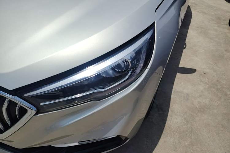 Used Hongqi H5 2022 Classic Model Facelift 1.5T DCT Qiyun Edition Left Front Headlight