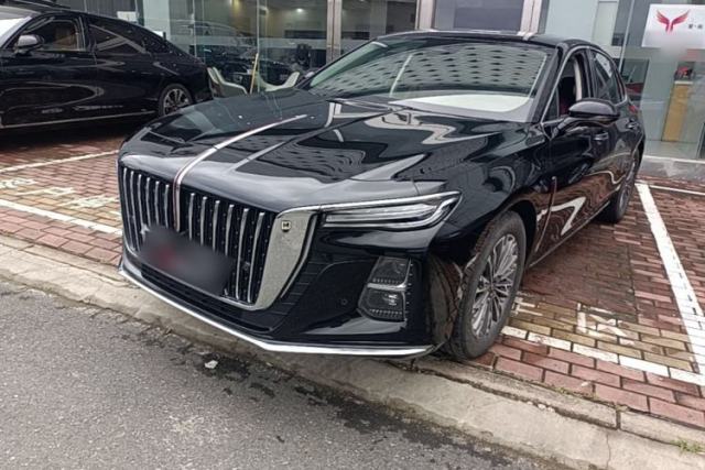 Hongqi H5 2023 2.0T Automatic Smart Connect Flagship Edition مستعملة