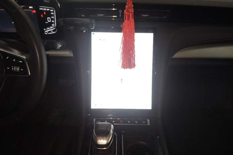 Used Hongqi H5 2023 1.5T DCT Smart Connect Flagship Edition Audio And AC Panel