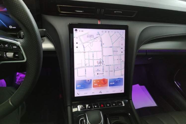 Used Hongqi H5 2023 2.0T Automatic Smart Connect Flagship Edition Audio And AC Panel