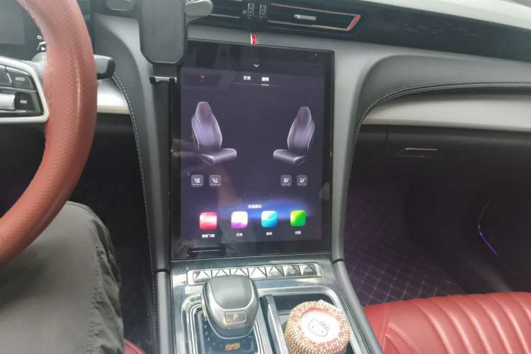 Used Hongqi H5 2023 2.0T Automatic Smart Connect Flagship Edition Audio And AC Panel