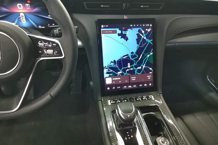 Used Hongqi H5 2023 2.0T Automatic Smart Connect Flagship Edition Audio And AC Panel