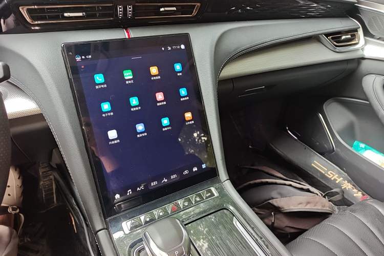 Used Hongqi H5 2023 2.0T Automatic Smart Connect Flagship Edition Audio And AC Panel