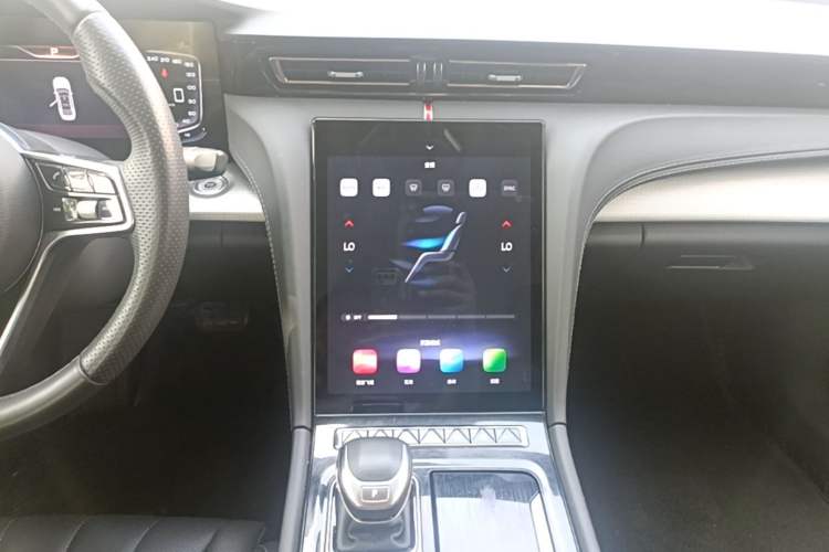 Used Hongqi H5 2023 1.5T DCT Smart Connect Flagship Edition Audio And AC Panel