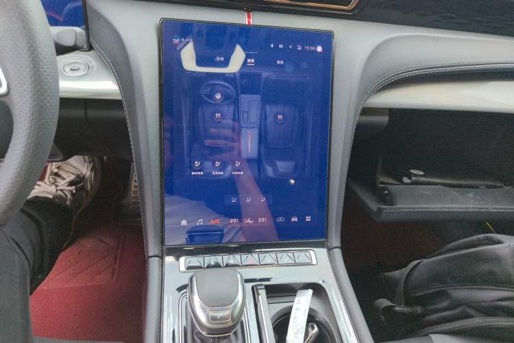 Used Hongqi H5 2023 2.0T Automatic Smart Connect Flagship Edition Audio And AC Panel