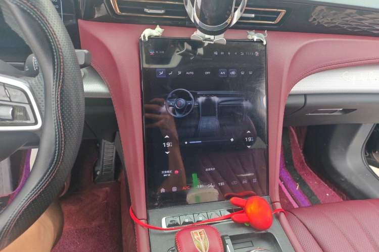 Used Hongqi H5 2023 1.5T DCT Smart Connect Flagship Edition Audio And AC Panel