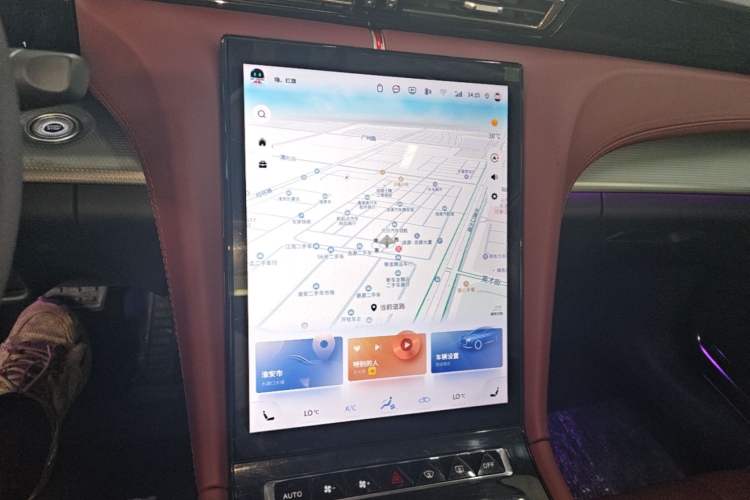Used Hongqi H5 2023 2.0T Automatic Smart Connect Flagship Edition Audio And AC Panel