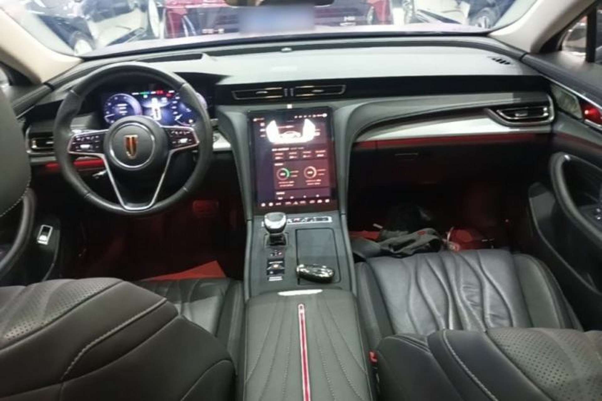 Used Hongqi H5 2023 2.0T Automatic Smart Connect Flagship Edition Center Console