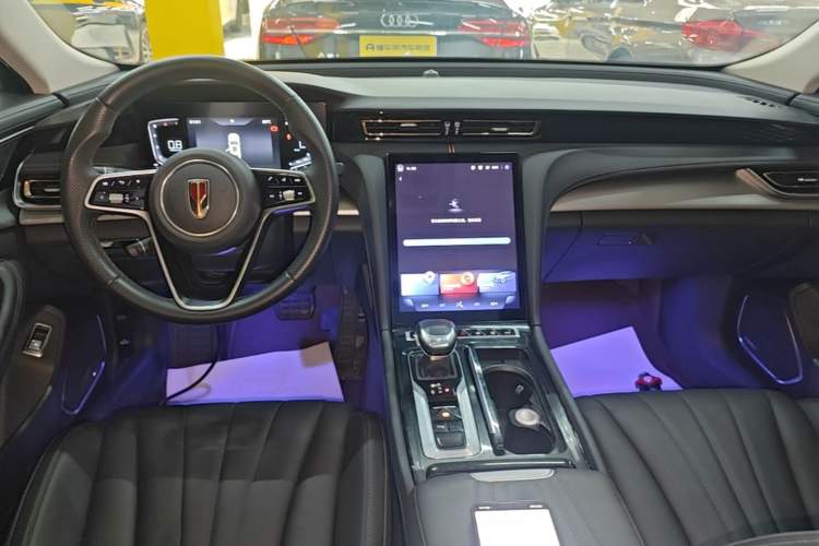 Used Hongqi H5 2023 1.5T DCT Smart Connect Flagship Edition Center Console