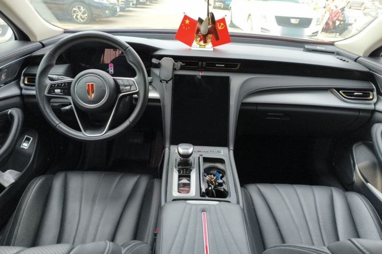 Used Hongqi H5 2023 2.0T Automatic Smart Connect Flagship Edition Center Console