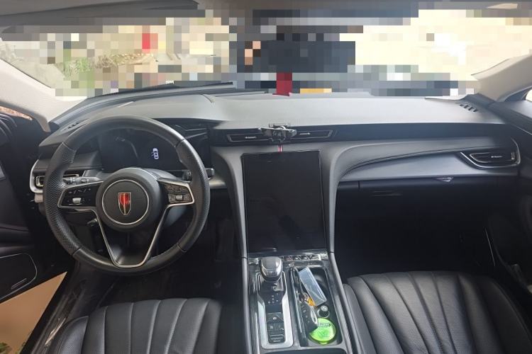 Used Hongqi H5 2023 2.0T Automatic Smart Connect Flagship Edition Center Console