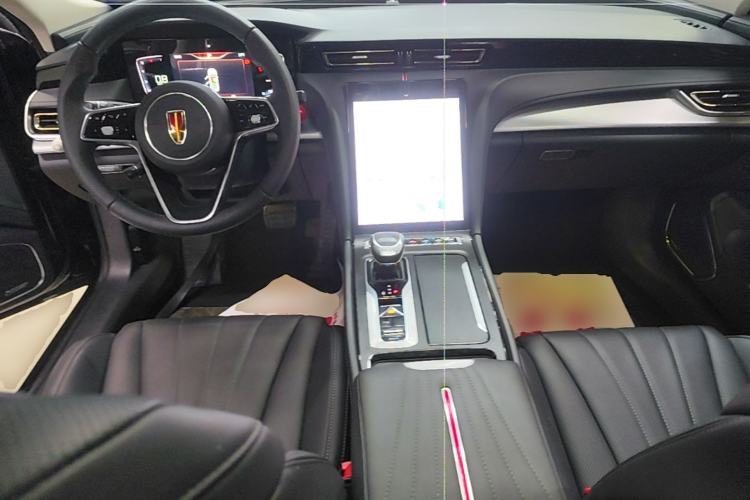 Used Hongqi H5 2023 2.0T Automatic Smart Connect Flagship Edition Center Console