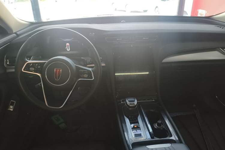 Used Hongqi H5 2023 1.5T DCT Smart Connect Flagship Edition Center Console