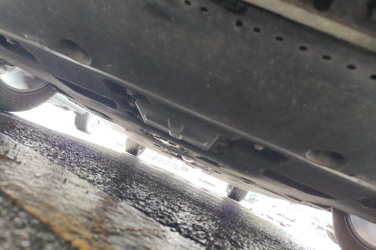 Used Hongqi H5 2023 2.0T Automatic Smart Connect Flagship Edition Chassis Front