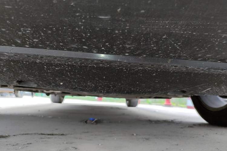 Used Hongqi H5 2023 1.5T DCT Smart Connect Flagship Edition Chassis Front