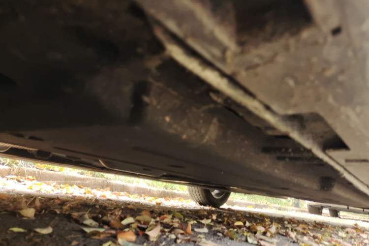 Used Hongqi H5 2023 2.0T Automatic Smart Connect Flagship Edition Chassis Front Left