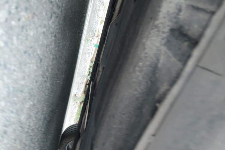 Used Hongqi H5 2023 2.0T Automatic Smart Connect Flagship Edition Chassis Front Left