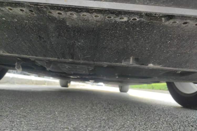 Used Hongqi H5 2023 2.0T Automatic Smart Connect Flagship Edition Chassis Front
