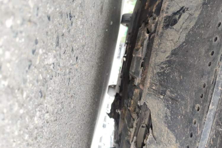 Used Hongqi H5 2023 2.0T Automatic Smart Connect Flagship Edition Chassis Front