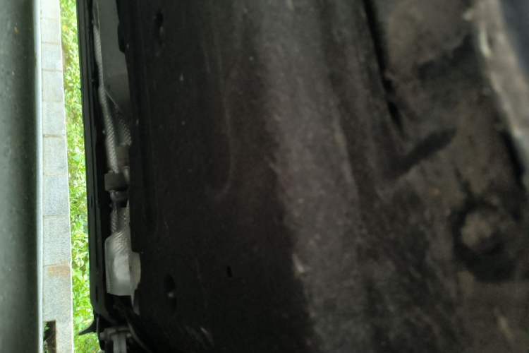 Used Hongqi H5 2023 1.5T DCT Smart Connect Flagship Edition Chassis Front Right