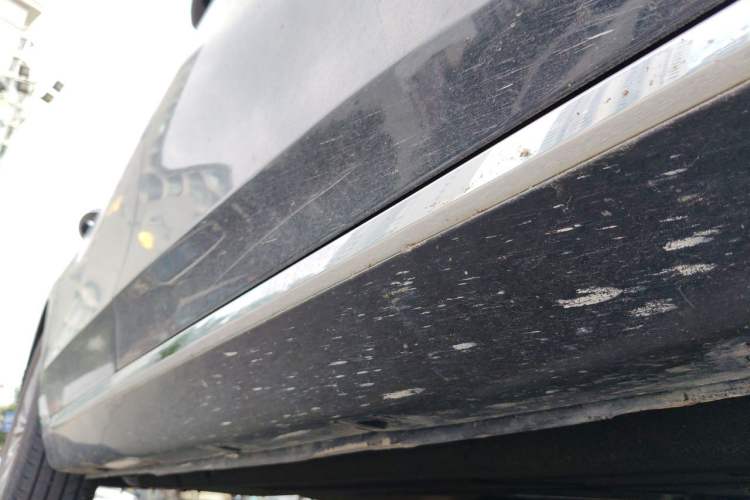 Used Hongqi H5 2023 1.5T DCT Smart Connect Flagship Edition Chassis Front Right