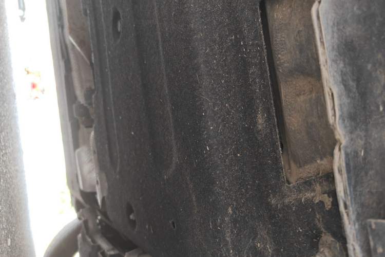 Used Hongqi H5 2023 2.0T Automatic Smart Connect Flagship Edition Chassis Front Right