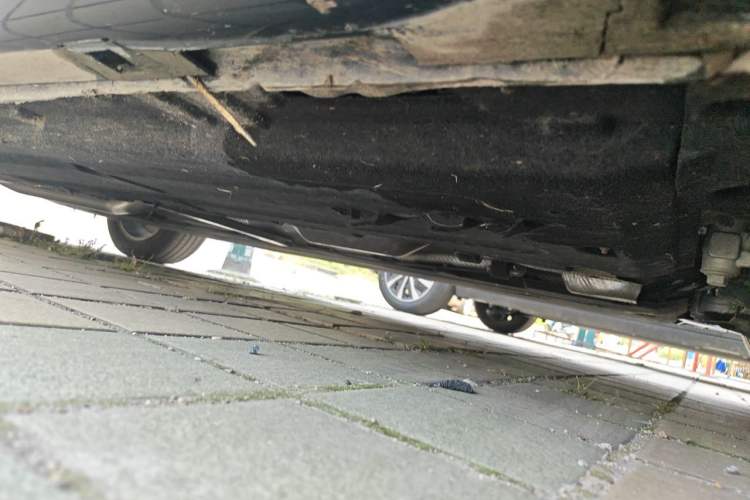 Used Hongqi H5 2023 2.0T Automatic Smart Connect Flagship Edition Chassis Front Right