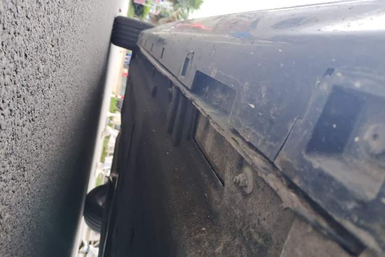 Used Hongqi H5 2023 2.0T Automatic Smart Connect Flagship Edition Chassis Front Right