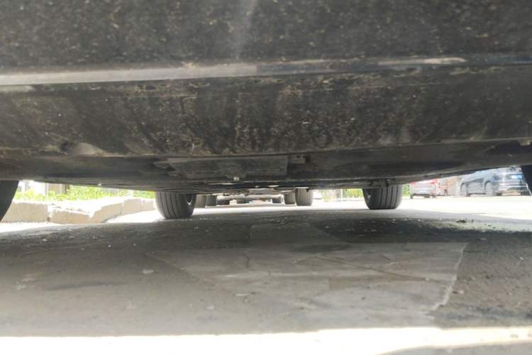 Used Hongqi H5 2023 2.0T Automatic Smart Connect Flagship Edition Chassis Front