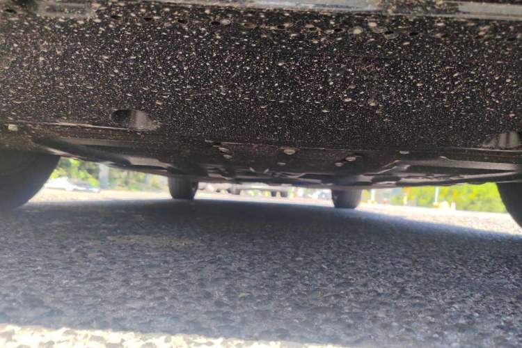 Used Hongqi H5 2023 2.0T Automatic Smart Connect Flagship Edition Chassis Front