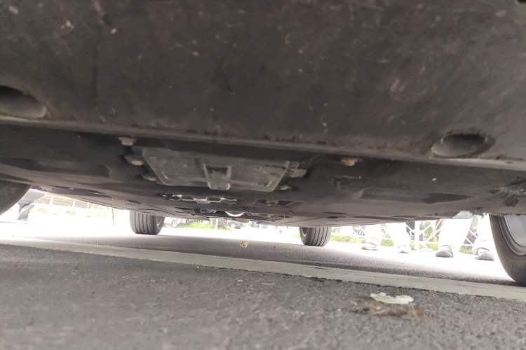 Used Hongqi H5 2023 2.0T Automatic Smart Connect Flagship Edition Chassis Front