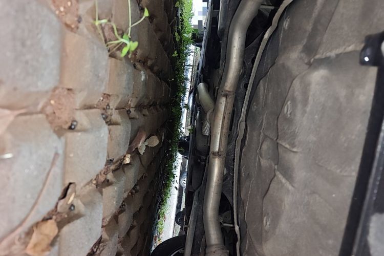 Used Hongqi H5 2023 2.0T Automatic Smart Connect Flagship Edition Chassis Rear
