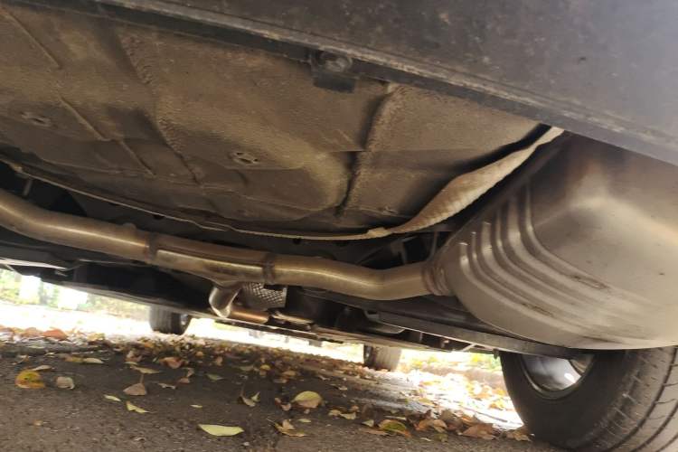Used Hongqi H5 2023 2.0T Automatic Smart Connect Flagship Edition Chassis Rear