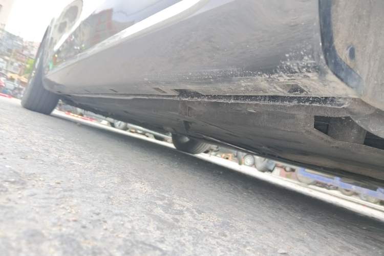 Used Hongqi H5 2023 1.5T DCT Smart Connect Flagship Edition Chassis Rear Left