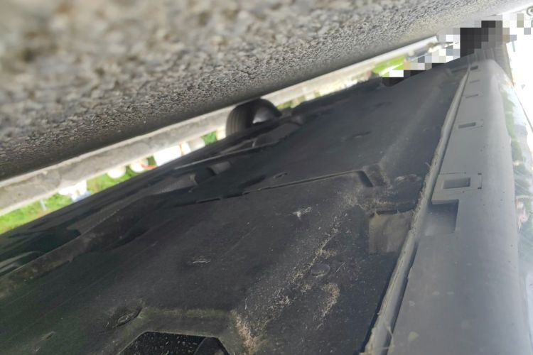 Used Hongqi H5 2023 2.0T Automatic Smart Connect Flagship Edition Chassis Rear Left