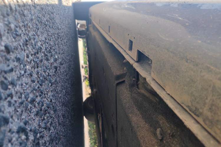 Used Hongqi H5 2023 2.0T Automatic Smart Connect Flagship Edition Chassis Rear Left