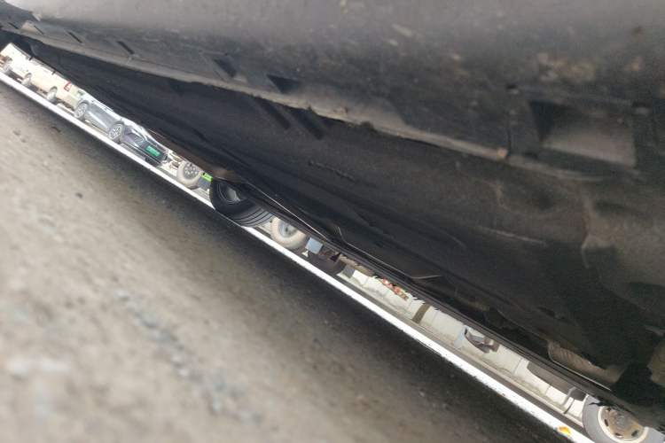 Used Hongqi H5 2023 2.0T Automatic Smart Connect Flagship Edition Chassis Rear Left