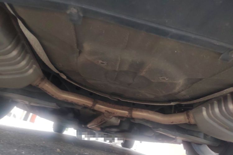 Used Hongqi H5 2023 2.0T Automatic Smart Connect Flagship Edition Chassis Rear