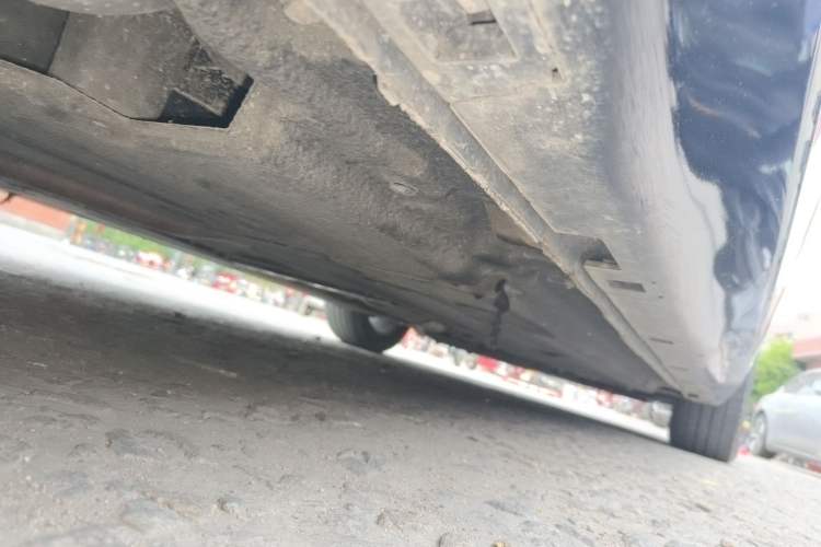 Used Hongqi H5 2023 1.5T DCT Smart Connect Flagship Edition Chassis Rear Right