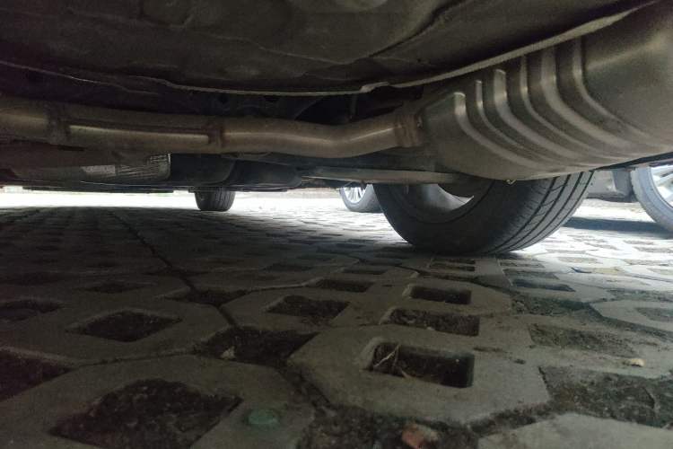 Used Hongqi H5 2023 1.5T HEV Smart Connect Flagship Edition Chassis Rear Right