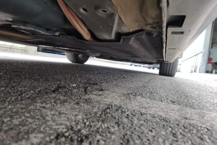 Used Hongqi H5 2023 1.5T HEV Smart Connect Flagship Edition Chassis Rear Right