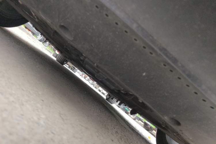 Used Hongqi H5 2023 2.0T Automatic Smart Connect Flagship Edition Chassis Rear