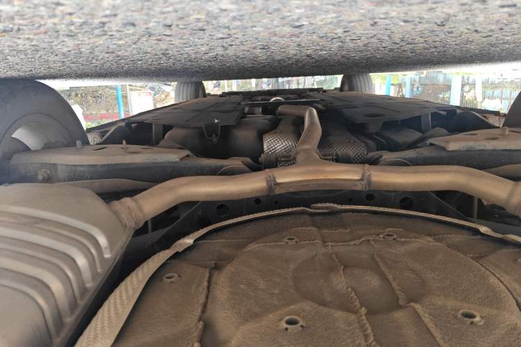 Used Hongqi H5 2023 1.5T DCT Smart Connect Flagship Edition Chassis Rear