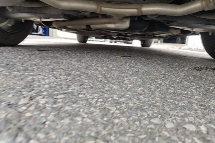 Used Hongqi H5 2023 1.5T HEV Smart Connect Flagship Edition Chassis Rear