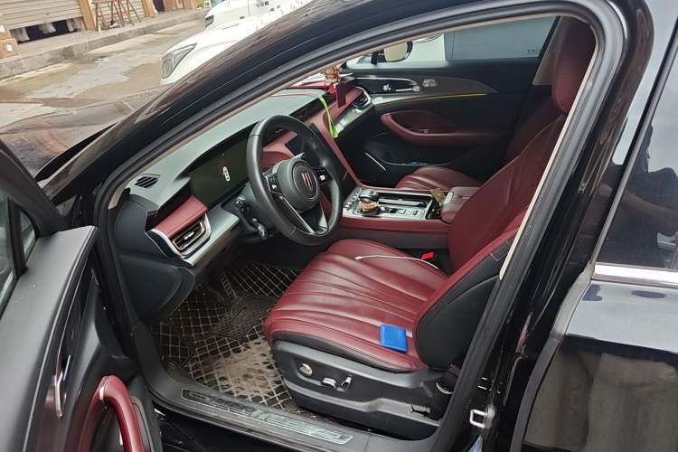 Used Hongqi H5 2023 2.0T Automatic Smart Connect Flagship Edition Driver Seat